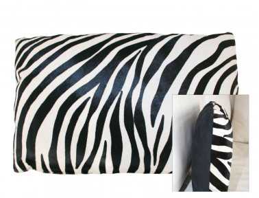 Coussin rectangle en peau de vache imprimée zèbre une face, une face en tissu noir