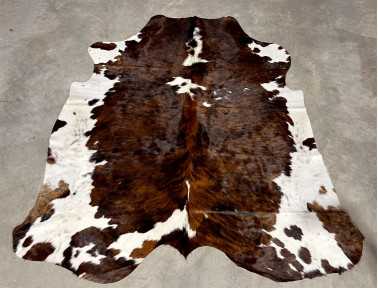 Réf.A856 - Peau de vache tricolore