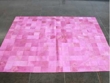Tapis Patchwork en peau vache rose