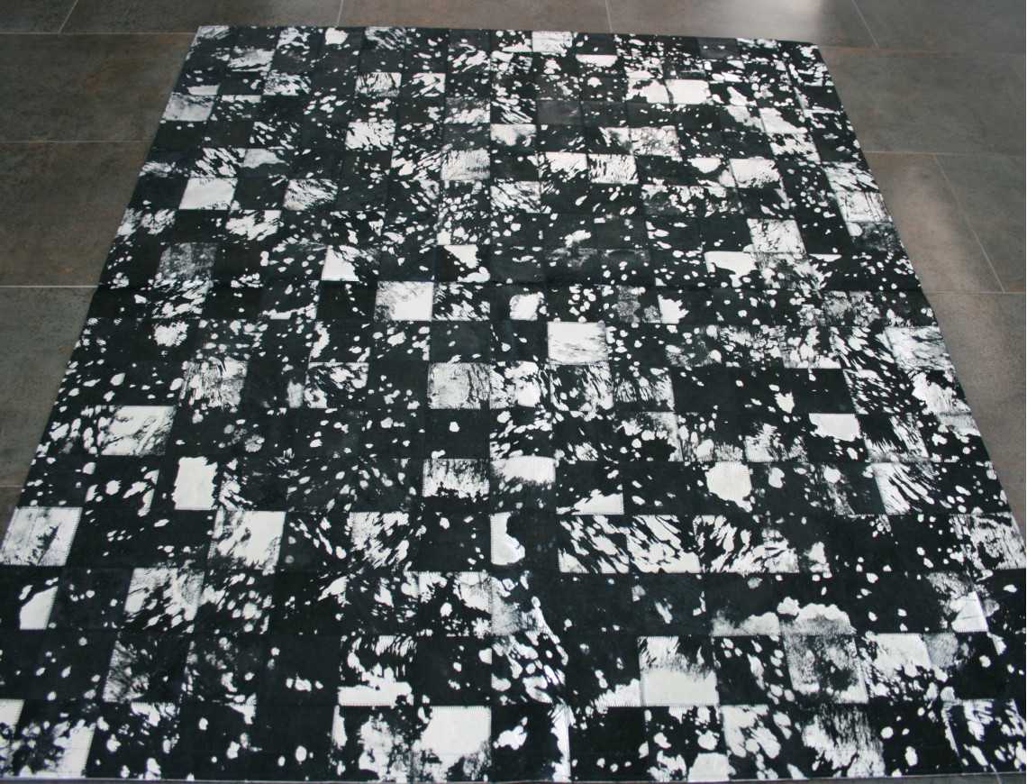 Tapis Patchwork en Peau de vache noire argentée