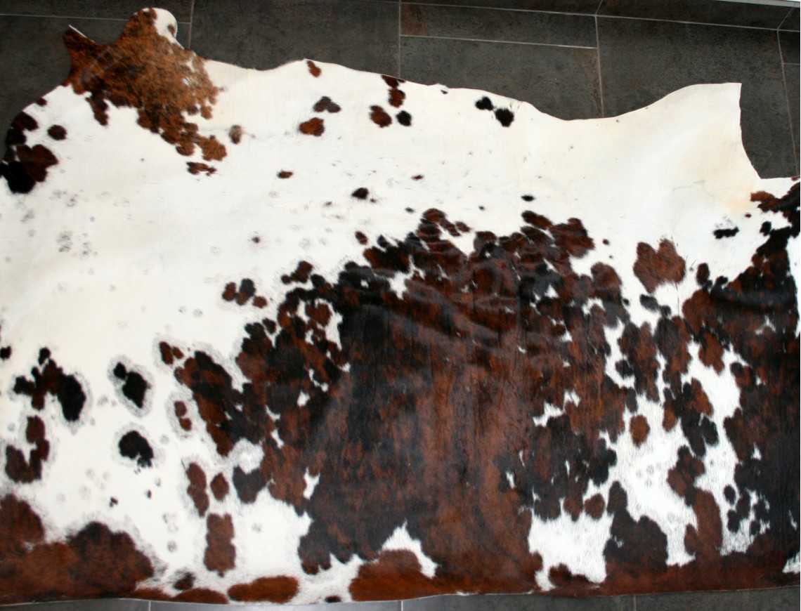 Demi-peau de vache Normande claire pour tapisserie