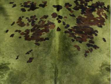 Peau de vache Naturelle teintée vert kaki