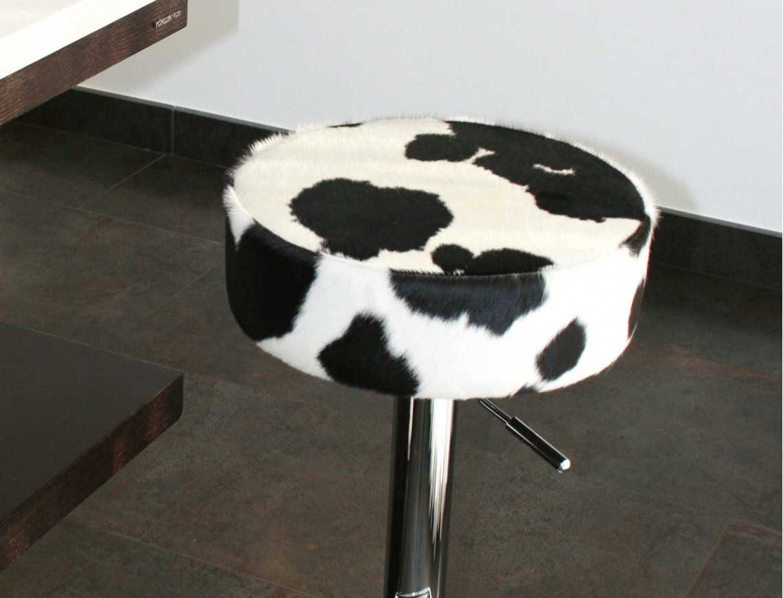 Tabouret en peau de vache