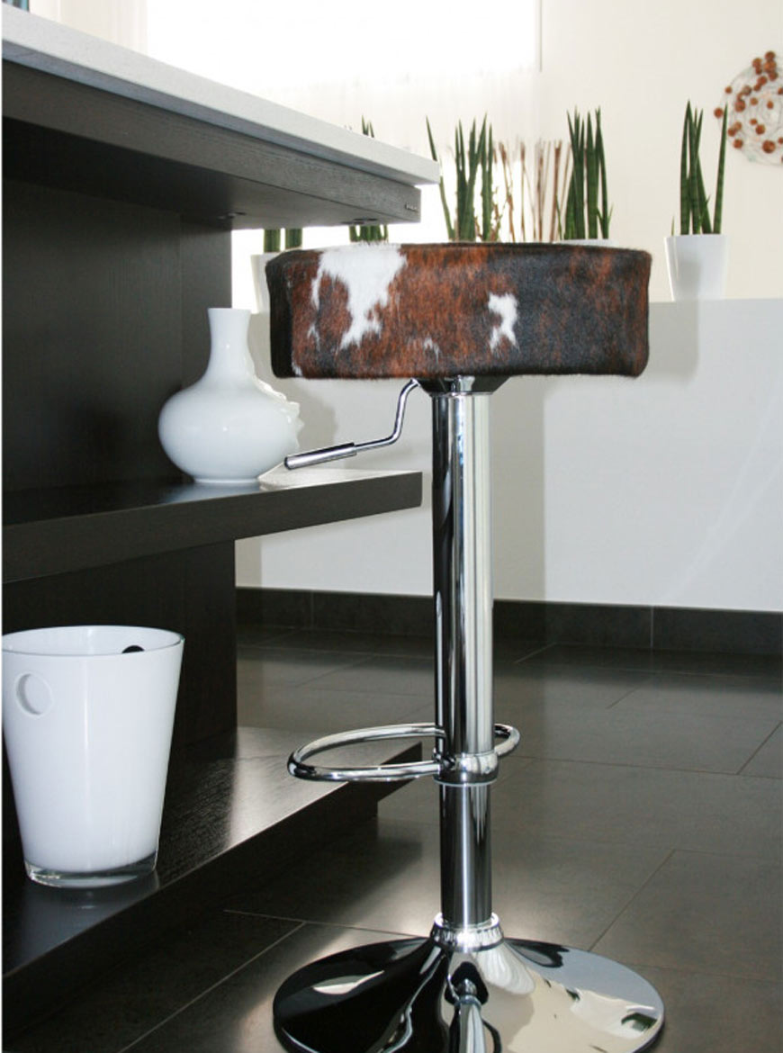 Tabouret en peau de vache Alfred