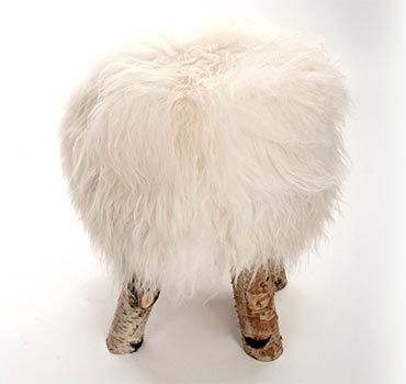 Tabouret en peau de mouton